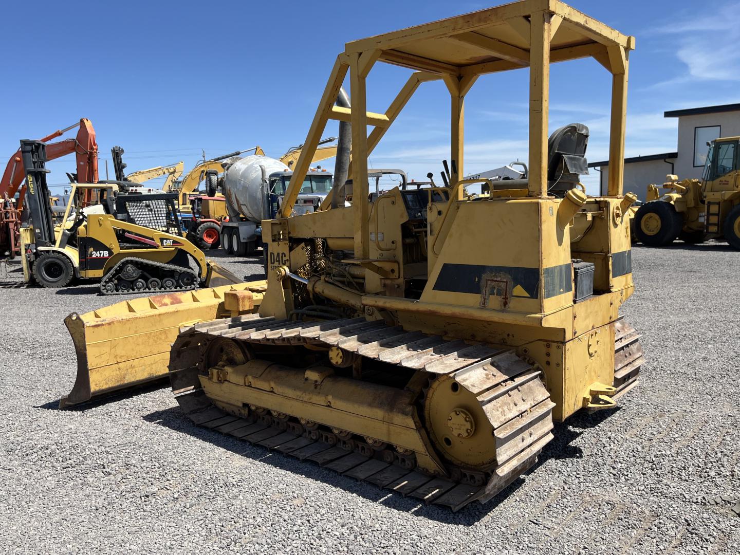 CATERPILLAR D4C